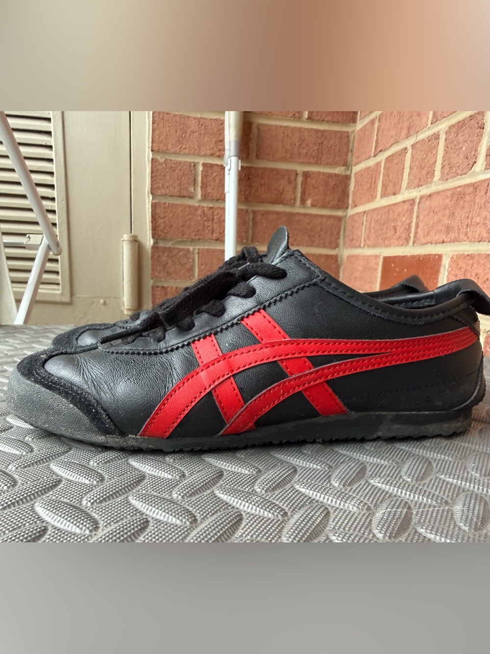 Onitsuka Tiger Mexico 66 Black Sneakers with Red Stripes